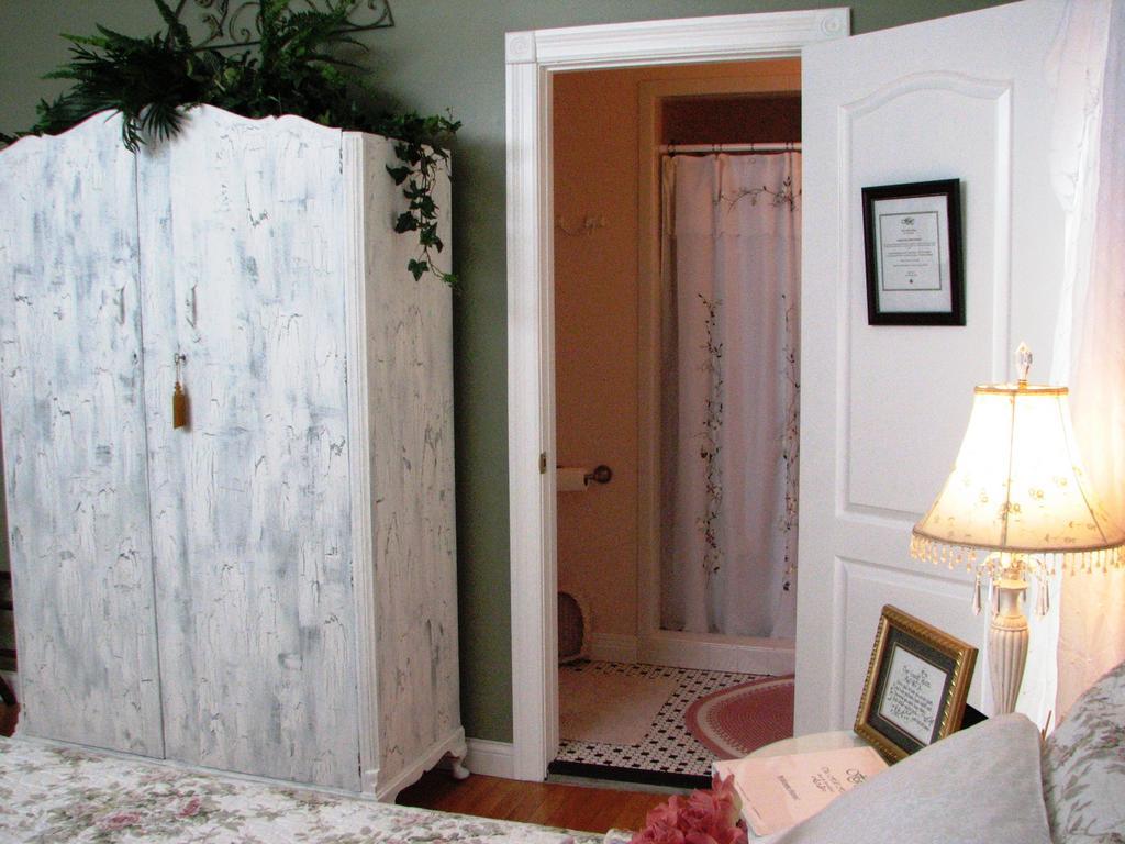 Loretto Hill House Bed And Breakfast الغرفة الصورة